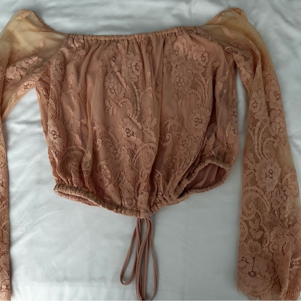 Lovers & Friends: Lace Off-Shoulder Top in Peach
